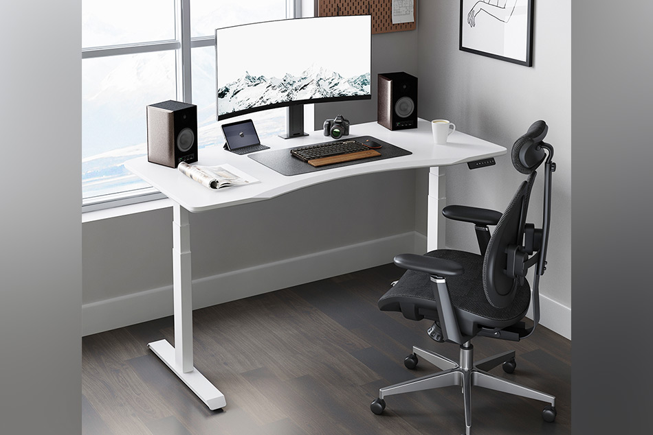 Бюро с регулируеми крака е разумен избор